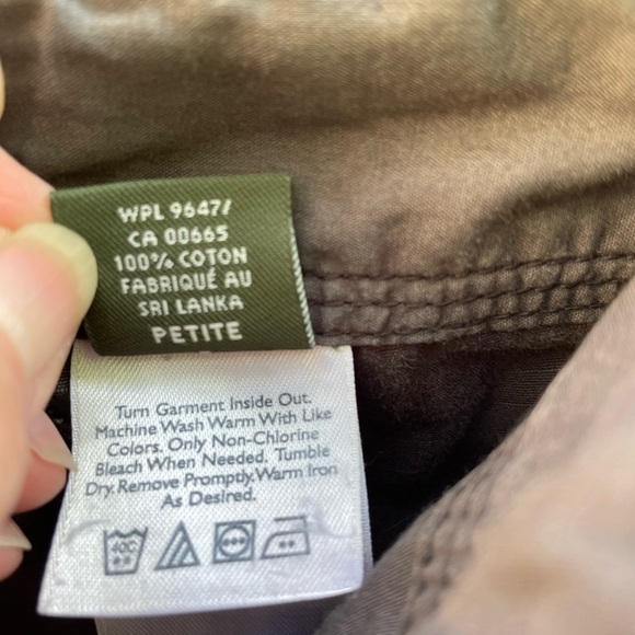 Eddie Bauer Cargo Capris Dark Steel Gray Size 6 Petite - Picture 6 of 10